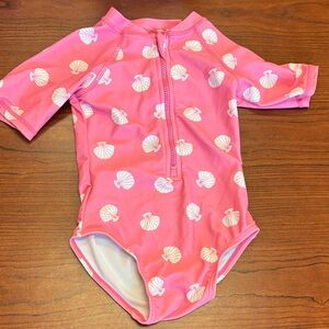 NWOT Izod Pink Seashell Kids Rashguard